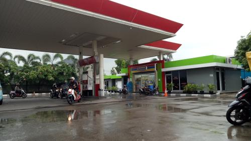SPBU Pertamina 34.141.09, Gas Station | We provide Indonesia infrastructure map on various property sectors and data. Access property listings, infrastructure developments, news, and valuable transaction data for informed decisions.