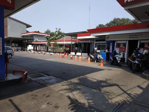 SPBU Pertamina 33.134.02, Gas Station | We provide Indonesia infrastructure map on various property sectors and data. Access property listings, infrastructure developments, news, and valuable transaction data for informed decisions.