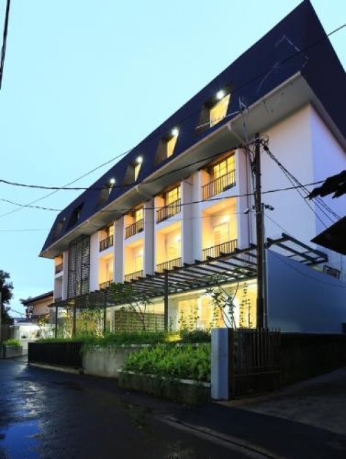 Havenwood Residence Simatupang, Service Rental Apartment, Ertona Dwicahaya Propati | We provide Indonesia infrastructure map on various property sectors and data. Access property listings, infrastructure developments, news, and valuable transaction data for informed decisions.