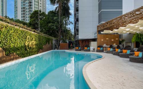 Oakwood Suites Kuningan, Service Rental Apartment, Grand Kuningan | We provide Indonesia infrastructure map on various property sectors and data. Access property listings, infrastructure developments, news, and valuable transaction data for informed decisions.