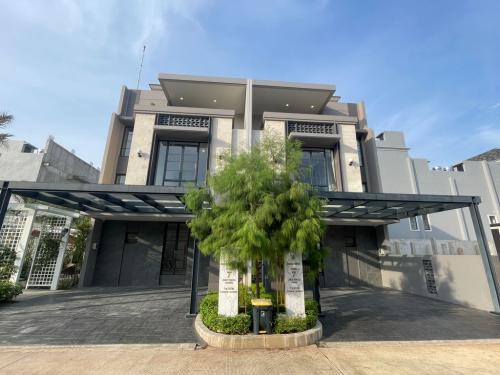 Bukit Podomoro Jakarta, residential commercial for lease sale, dijual disewakan, PT Agung Podomoro Land Tbk | We provide Indonesia infrastructure map on various property sectors and data. Access property listings, infrastructure developments, news, and valuable transaction data for informed decisions.