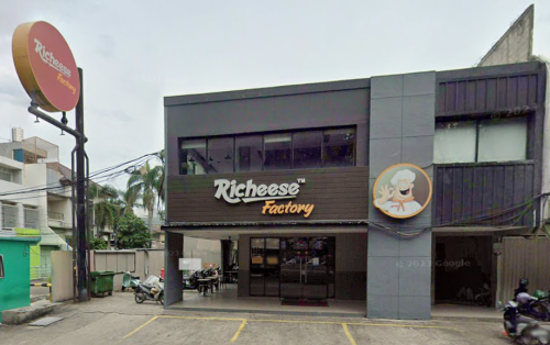 Richeese Factory Kelapa Gading, Stand Alone Retail | We provide Indonesia infrastructure map on various property sectors and data. Access property listings, infrastructure developments, news, and valuable transaction data for informed decisions.