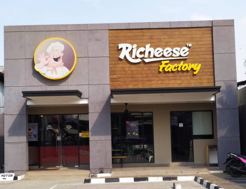 Richeese Factory Pahlawan Revolusi, Stand Alone Retail | We provide Indonesia infrastructure map on various property sectors and data. Access property listings, infrastructure developments, news, and valuable transaction data for informed decisions.