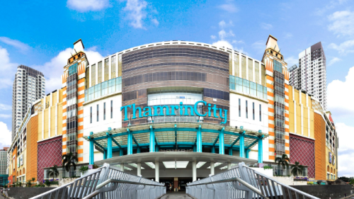 Thamrin City merupakan pusat perbelanjaan terpadu yang berlokasi di kawasan superblok di pusat Kota Jakarta. Dibangun oleh pengembang PT. Agung Podomoro Land da...