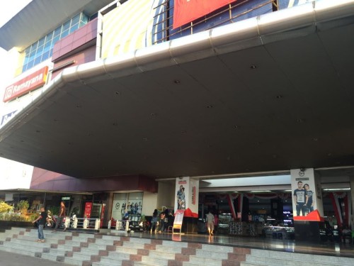 City Plaza Klender atau biasa disebut Ciplaz Klender merupakan pusat perbelanjaan yang terletak di Jalan I Gusti Ngurah Rai, Kecamatan Duren Sawit, Jakarta Timu...