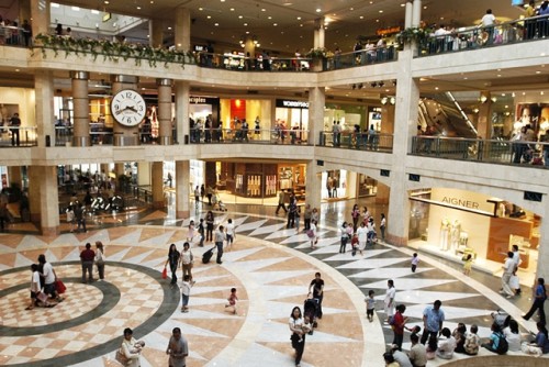 Plaza Senayan atau biasa disebut PS merupakan pusat perbelanjaan yang terletak di Jl. Asia Afrika No.8, Kecamatan Tanah Abang, Jakarta Pusat. Pusat perbelanjaan...