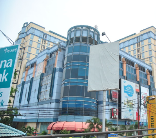 ITC Roxy Mas merupakan pusat perbelanjaan yang terletak di Jalan KH Hasyim Ashari, Kecamatan Gambir, Jakarta Pusat. Pusat perbelanjaan ini diresmikan sejak Juni...