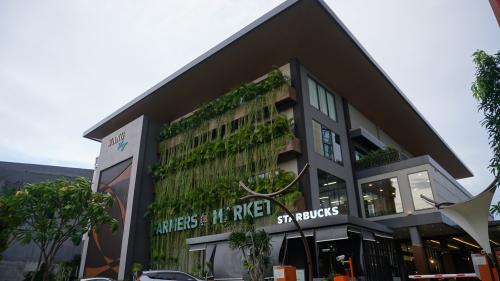 Wang Plaza, Leased Retail, PT Citicon Propertindo | We provide Indonesia infrastructure map on various property sectors and data. Access property listings, infrastructure developments, news, and valuable transaction data for informed decisions.