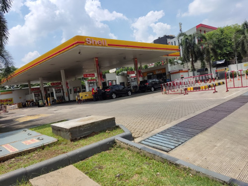 SPBU Shell TB. Simatupang, Gas Station | We provide Indonesia infrastructure map on various property sectors and data. Access property listings, infrastructure developments, news, and valuable transaction data for informed decisions.