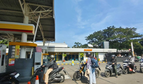 SPBU Shell Tanjung Barat, Gas Station | We provide Indonesia infrastructure map on various property sectors and data. Access property listings, infrastructure developments, news, and valuable transaction data for informed decisions.
