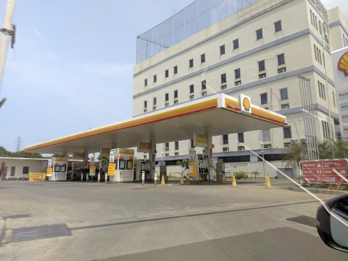 SPBU Shell A Gading 1, Gas Station | We provide Indonesia infrastructure map on various property sectors and data. Access property listings, infrastructure developments, news, and valuable transaction data for informed decisions.