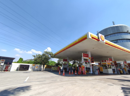 SPBU Shell PIK, Gas Station | We provide Indonesia infrastructure map on various property sectors and data. Access property listings, infrastructure developments, news, and valuable transaction data for informed decisions.
