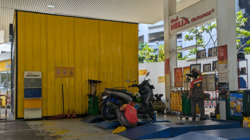 SPBU Shell Gatot Subroto, Gas Station | We provide Indonesia infrastructure map on various property sectors and data. Access property listings, infrastructure developments, news, and valuable transaction data for informed decisions.