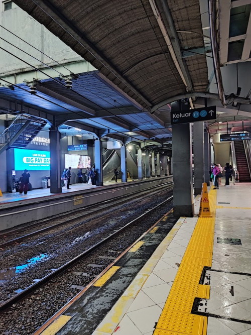 Sudirman Baru (BNI City), Airport Train Station | We provide Indonesia infrastructure map on various property sectors and data. Access property listings, infrastructure developments, news, and valuable transaction data for informed decisions.