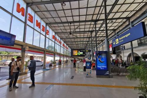 Pasar Senen Station, Intercity Station | We provide Indonesia infrastructure map on various property sectors and data. Access property listings, infrastructure developments, news, and valuable transaction data for informed decisions.