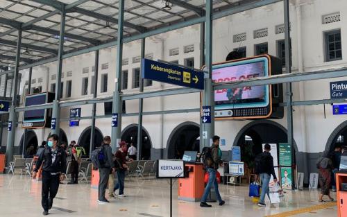 Pasar Senen Station, Intercity Station | We provide Indonesia infrastructure map on various property sectors and data. Access property listings, infrastructure developments, news, and valuable transaction data for informed decisions.