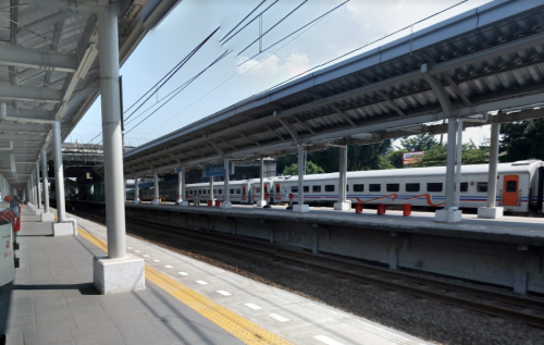 Cakung Station, Commuter Station | We provide Indonesia infrastructure map on various property sectors and data. Access property listings, infrastructure developments, news, and valuable transaction data for informed decisions.