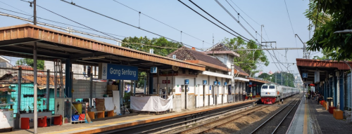 Gang Sentiong Station, Commuter Station | We provide Indonesia infrastructure map on various property sectors and data. Access property listings, infrastructure developments, news, and valuable transaction data for informed decisions.