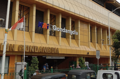 Gondangdia Station, Commuter Station | We provide Indonesia infrastructure map on various property sectors and data. Access property listings, infrastructure developments, news, and valuable transaction data for informed decisions.