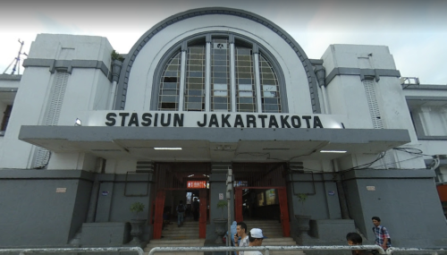 Jakarta Kota Station, Commuter Station | We provide Indonesia infrastructure map on various property sectors and data. Access property listings, infrastructure developments, news, and valuable transaction data for informed decisions.