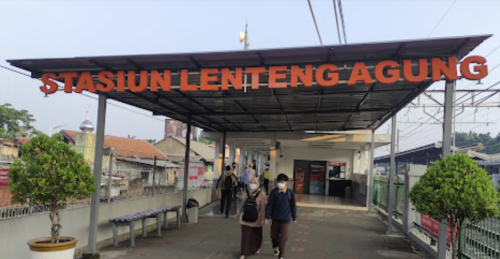 Lenteng Agung Station, Commuter Station | We provide Indonesia infrastructure map on various property sectors and data. Access property listings, infrastructure developments, news, and valuable transaction data for informed decisions.