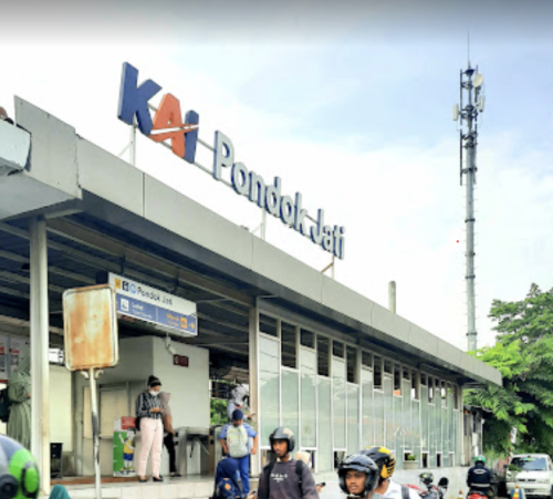 Pondok Jati Station, Commuter Station | We provide Indonesia infrastructure map on various property sectors and data. Access property listings, infrastructure developments, news, and valuable transaction data for informed decisions.