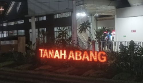 Tanah Abang Station, Commuter Station | We provide Indonesia infrastructure map on various property sectors and data. Access property listings, infrastructure developments, news, and valuable transaction data for informed decisions.