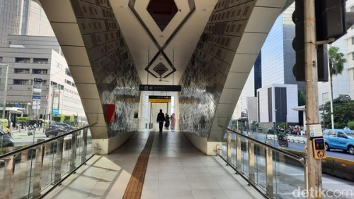 Bundaran HI Station, MRT Station | We provide Indonesia infrastructure map on various property sectors and data. Access property listings, infrastructure developments, news, and valuable transaction data for informed decisions.
