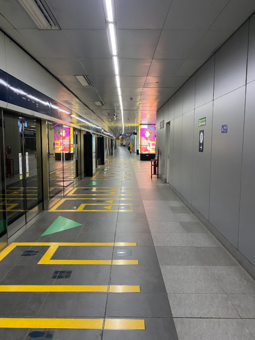 Istora Mandiri Station, MRT Station | We provide Indonesia infrastructure map on various property sectors and data. Access property listings, infrastructure developments, news, and valuable transaction data for informed decisions.