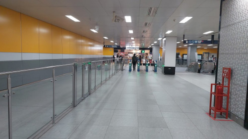 Istora Mandiri Station, MRT Station | We provide Indonesia infrastructure map on various property sectors and data. Access property listings, infrastructure developments, news, and valuable transaction data for informed decisions.