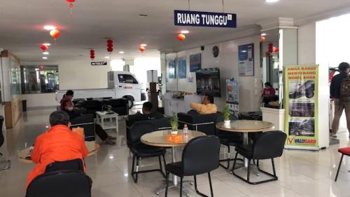 BIT Suzuki Pantai Indah Kapuk Jakarta, Automotive Dealership | We provide Indonesia infrastructure map on various property sectors and data. Access property listings, infrastructure developments, news, and valuable transaction data for informed decisions.