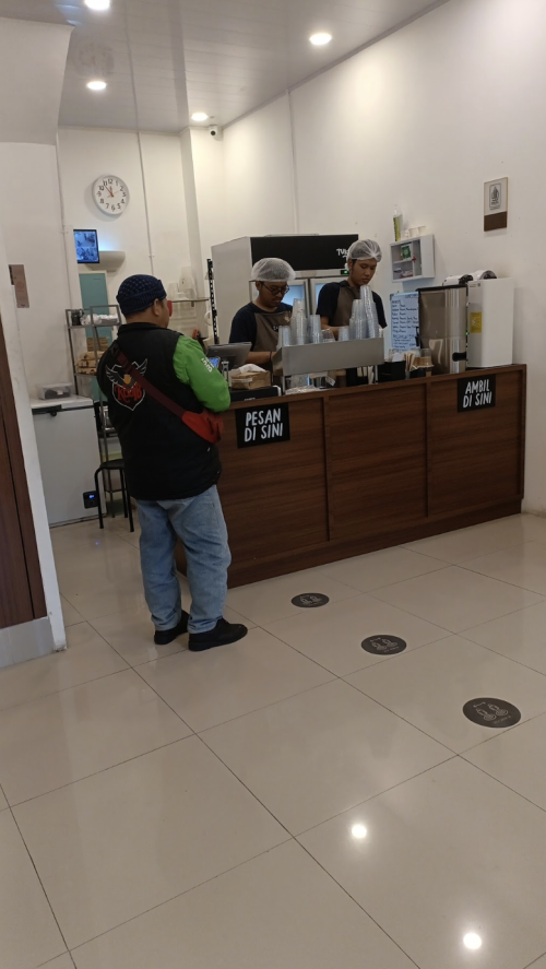 Toko Kopi Tuku Duren Sawit, Stand Alone Retail | We provide Indonesia infrastructure map on various property sectors and data. Access property listings, infrastructure developments, news, and valuable transaction data for informed decisions.