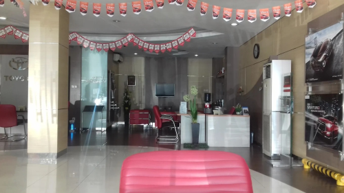 Toyota AUTO2000 Mangga Dua, Automotive Dealership | We provide Indonesia infrastructure map on various property sectors and data. Access property listings, infrastructure developments, news, and valuable transaction data for informed decisions.