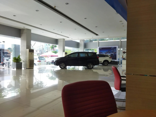 Toyota AUTO2000 Angkasa, Automotive Dealership | We provide Indonesia infrastructure map on various property sectors and data. Access property listings, infrastructure developments, news, and valuable transaction data for informed decisions.