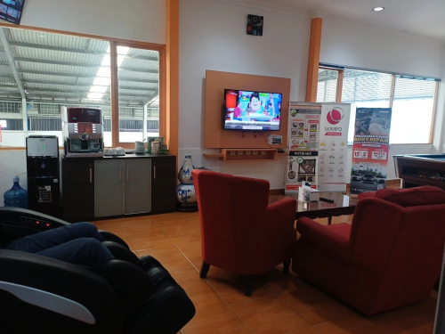 Akastra Toyota, Automotive Dealership | We provide Indonesia infrastructure map on various property sectors and data. Access property listings, infrastructure developments, news, and valuable transaction data for informed decisions.