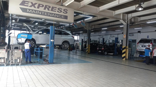 Toyota AUTO2000 Cempaka Putih, Automotive Dealership | We provide Indonesia infrastructure map on various property sectors and data. Access property listings, infrastructure developments, news, and valuable transaction data for informed decisions.