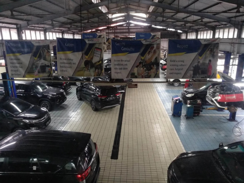 Tunas Toyota Dewi Sartika Jakarta, Automotive Dealership | We provide Indonesia infrastructure map on various property sectors and data. Access property listings, infrastructure developments, news, and valuable transaction data for informed decisions.