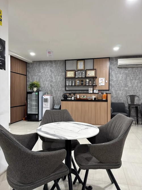 Tunas Toyota Dewi Sartika Jakarta, Automotive Dealership | We provide Indonesia infrastructure map on various property sectors and data. Access property listings, infrastructure developments, news, and valuable transaction data for informed decisions.
