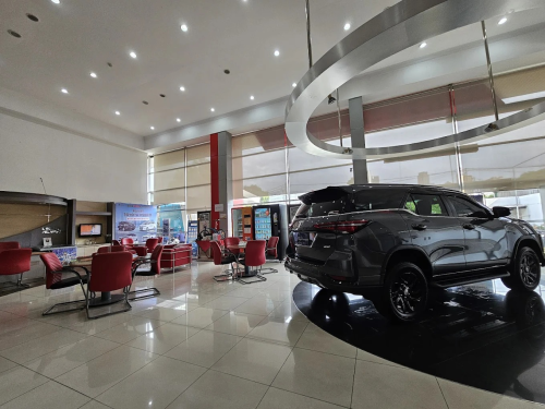 Toyota AUTO2000 Garuda, Automotive Dealership | We provide Indonesia infrastructure map on various property sectors and data. Access property listings, infrastructure developments, news, and valuable transaction data for informed decisions.