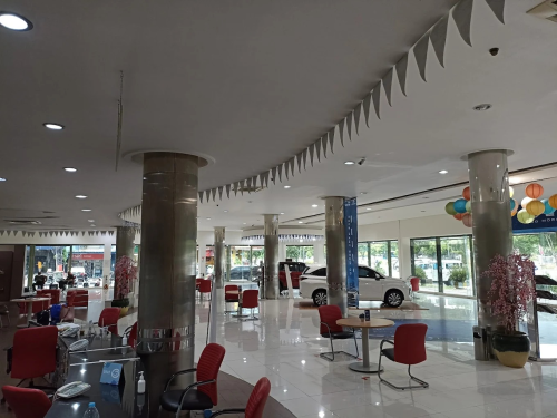Toyota AUTO2000 Juanda, Automotive Dealership | We provide Indonesia infrastructure map on various property sectors and data. Access property listings, infrastructure developments, news, and valuable transaction data for informed decisions.