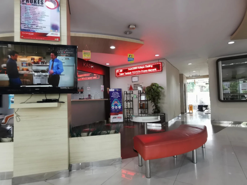 Toyota AUTO2000 Kelapa Gading, Automotive Dealership | We provide Indonesia infrastructure map on various property sectors and data. Access property listings, infrastructure developments, news, and valuable transaction data for informed decisions.