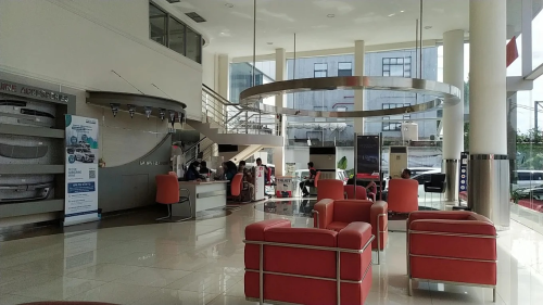 Toyota AUTO2000 Kalimalang, Automotive Dealership | We provide Indonesia infrastructure map on various property sectors and data. Access property listings, infrastructure developments, news, and valuable transaction data for informed decisions.