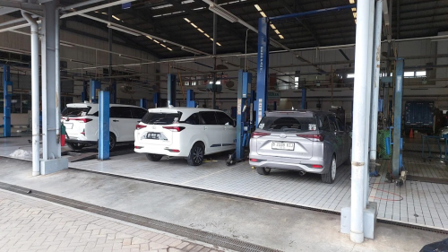 Toyota AUTO2000 Kapuk, Automotive Dealership | We provide Indonesia infrastructure map on various property sectors and data. Access property listings, infrastructure developments, news, and valuable transaction data for informed decisions.