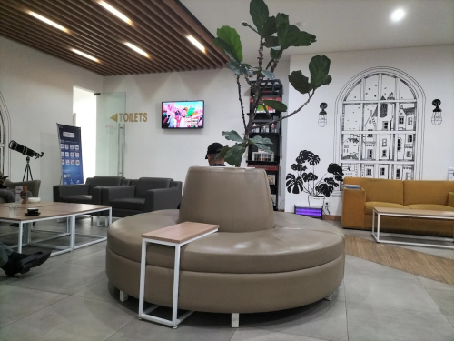 Plaza Toyota Kyai Tapa, Automotive Dealership | We provide Indonesia infrastructure map on various property sectors and data. Access property listings, infrastructure developments, news, and valuable transaction data for informed decisions.