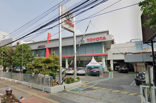Toyota AUTO2000 Pluit, Automotive Dealership | We provide Indonesia infrastructure map on various property sectors and data. Access property listings, infrastructure developments, news, and valuable transaction data for informed decisions.