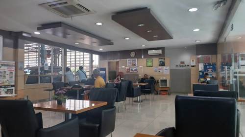 Toyota AUTO2000 Pluit, Automotive Dealership | We provide Indonesia infrastructure map on various property sectors and data. Access property listings, infrastructure developments, news, and valuable transaction data for informed decisions.