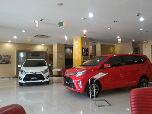 Toyota AUTO2000 Samanhudi, Automotive Dealership | We provide Indonesia infrastructure map on various property sectors and data. Access property listings, infrastructure developments, news, and valuable transaction data for informed decisions.