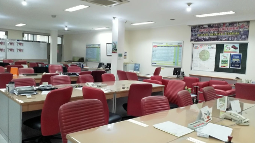Toyota AUTO2000 Salemba, Automotive Dealership | We provide Indonesia infrastructure map on various property sectors and data. Access property listings, infrastructure developments, news, and valuable transaction data for informed decisions.