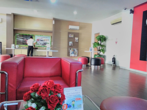Toyota AUTO2000 Slipi, Automotive Dealership | We provide Indonesia infrastructure map on various property sectors and data. Access property listings, infrastructure developments, news, and valuable transaction data for informed decisions.