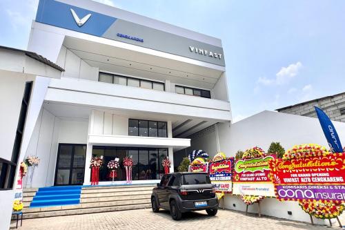 VinFast Cengkareng, Automotive Dealership | We provide Indonesia infrastructure map on various property sectors and data. Access property listings, infrastructure developments, news, and valuable transaction data for informed decisions.